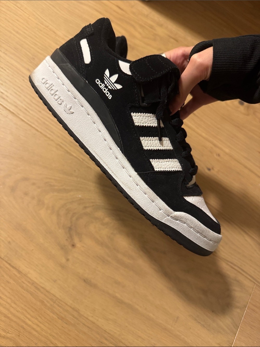 Adidas - Picture 2 of 2